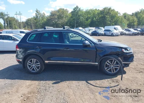 2016 Volkswagen Touareg Vr6 Lux from USA, damaged, VIN WVGEF9BP5GD010864